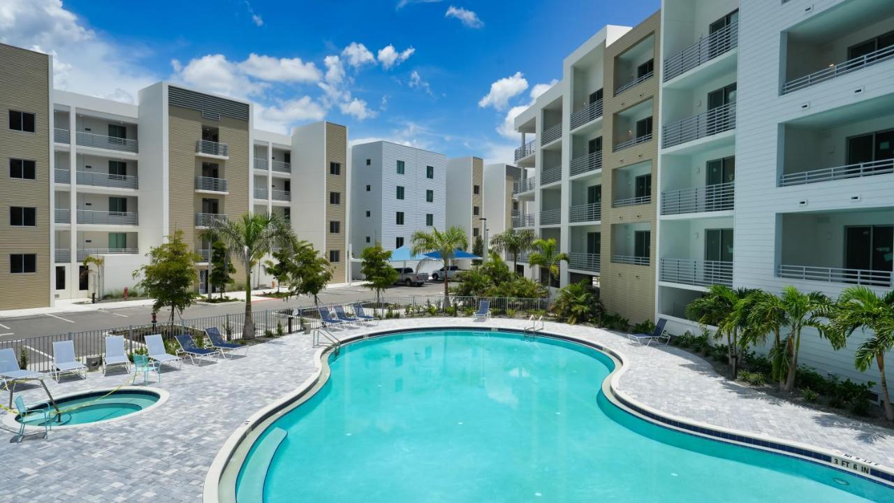 All-New, Waterfront Condo In Downtown Sarasota! Luaran gambar